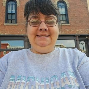 Meet your Posher, Tracy